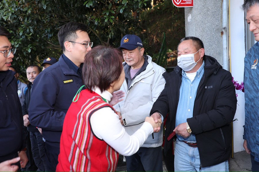 和平專案--盧市長慰問梨山分駐所 (19)