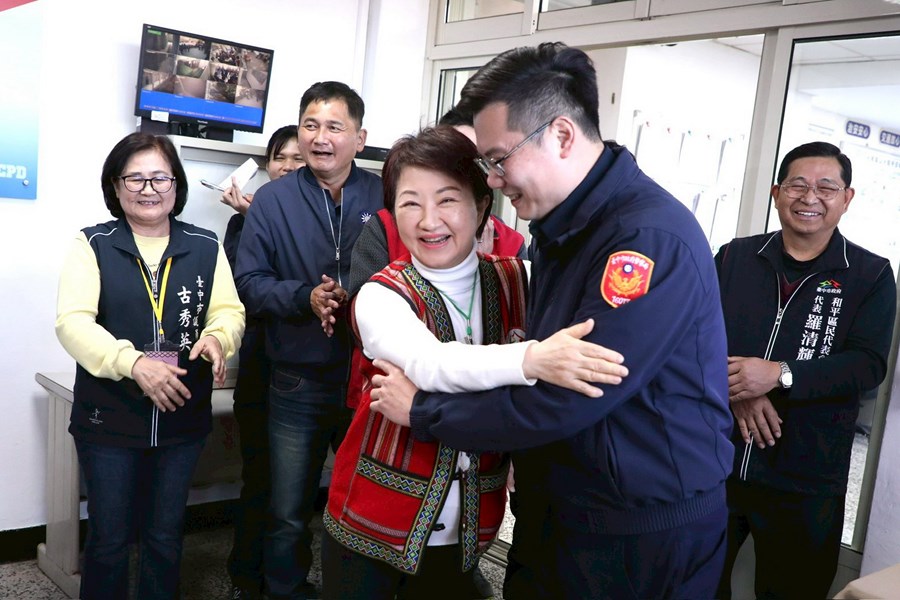 和平專案--盧市長慰問梨山分駐所 (22)