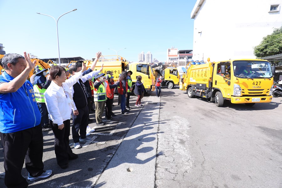 盧市長年節慰問清潔人員--TSAI (32)