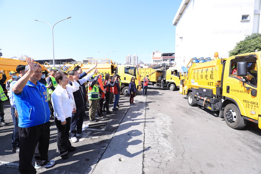 盧市長年節慰問清潔人員--TSAI (33)