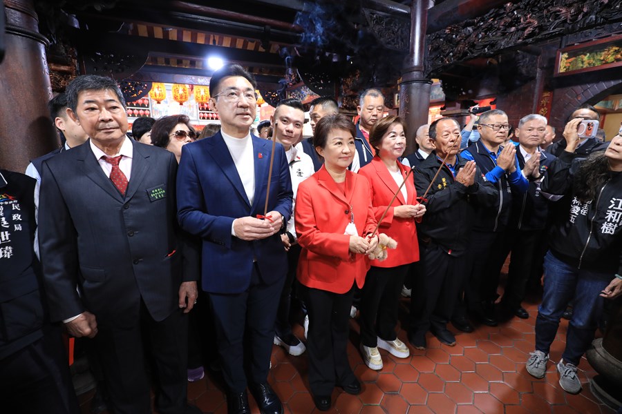 盧市長2026年春節發送紅包--大里區七將軍廟---TSAI (3)