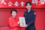 市長表揚成功攔阻民眾遭詐騙的優秀警員