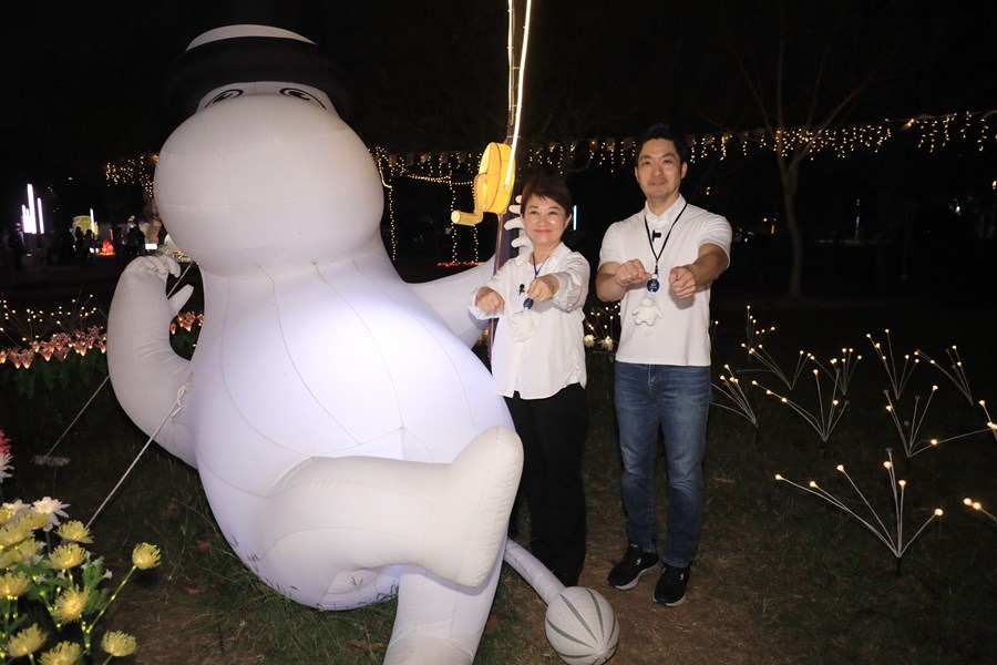 盧市長陪同蔣萬安市長參訪中台灣燈會--TSAI (1)