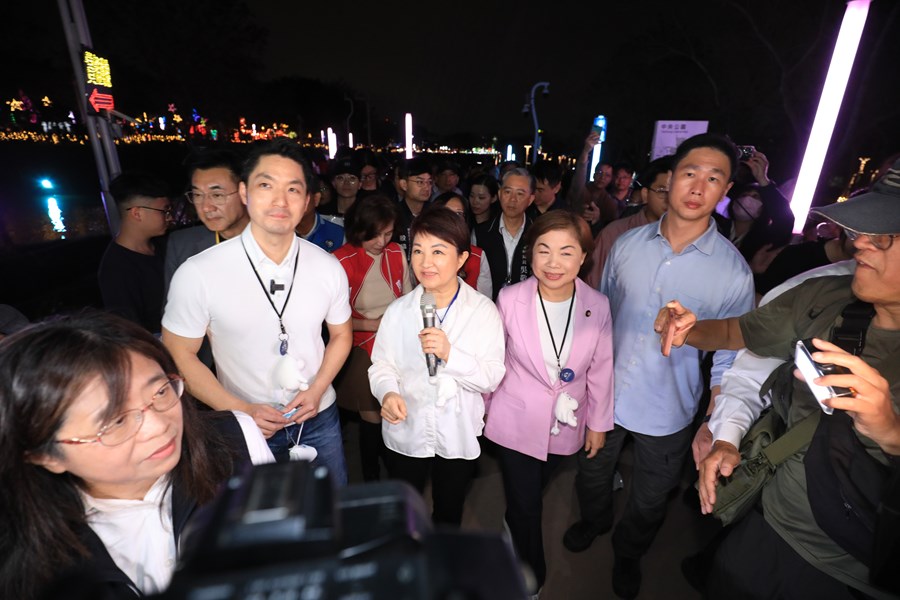 盧市長陪同蔣萬安市長參訪中台灣燈會--TSAI (29)