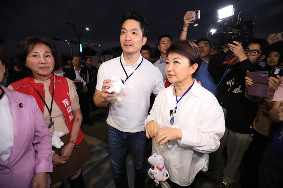 盧市長陪同蔣萬安市長參訪中台灣燈會--TSAI (3)