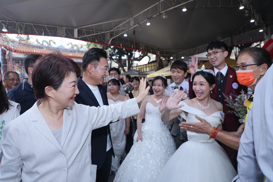 東區樂成宮贈匾儀式