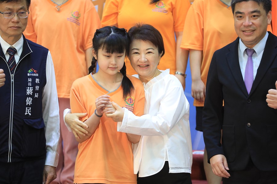 台中市114學年度中等以上學校模範生與市長合影活動--TSAI (6)