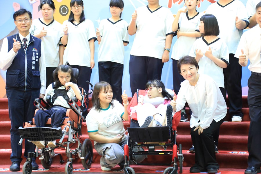 台中市114學年度中等以上學校模範生與市長合影活動--TSAI (12)