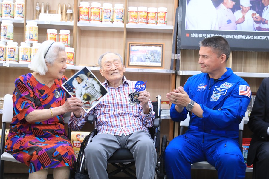 AIT邀請太空人林琪兒醫師蒞臨本市參訪劉麵包廠--TSAI (16)