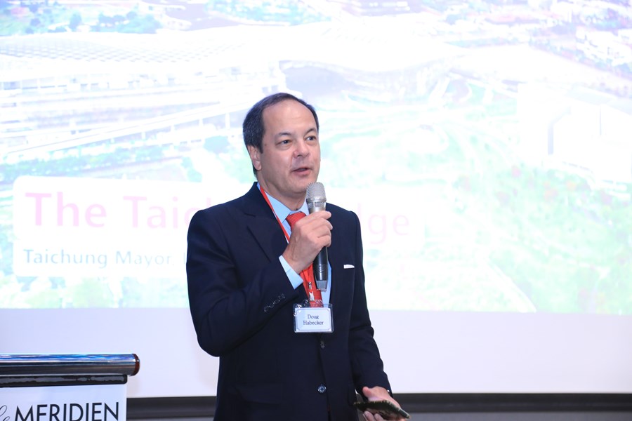 盧市長出席台中美國商會 4 月演講餐會--TSAI (6)