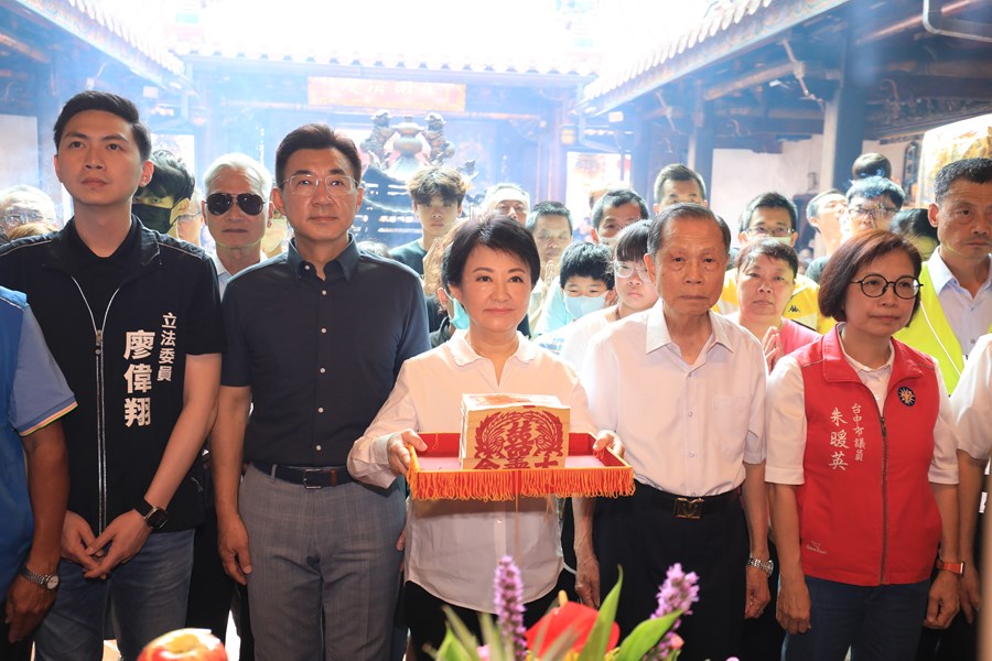 南屯區萬和宮媽祖契子女祈福法會暨贈匾儀式--TSAI (14)