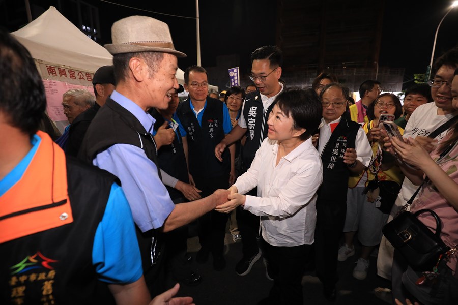 北屯區南興宮台中媽祖國際觀光文化節宮廟風華演出暨贈匾儀式--TSAI (17)