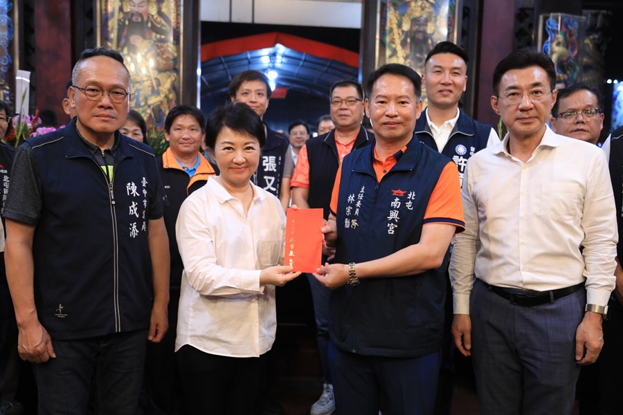 北屯區南興宮台中媽祖國際觀光文化節宮廟風華演出暨贈匾儀式--TSAI (4)