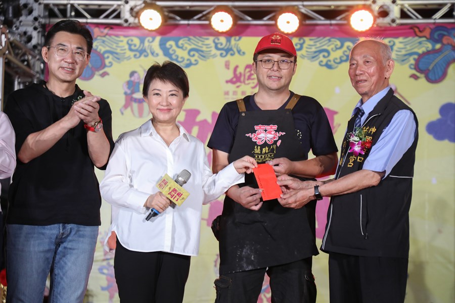 神岡區社口萬興宮贈匾
