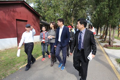 秘書長陪同立委視察2018花博園區