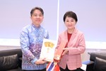 泰國經貿辦事處文那隆代表率團蒞府拜會--TSAI (1)