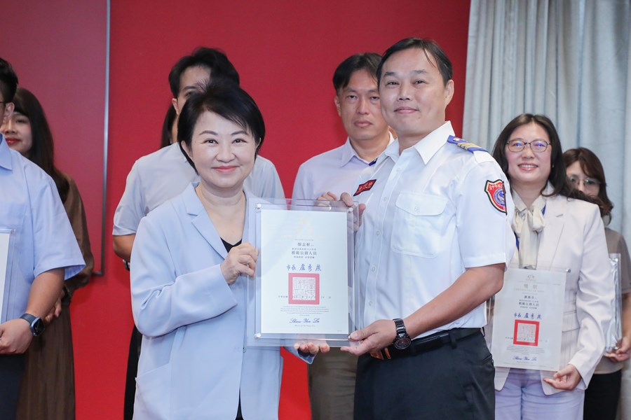 市長表揚台中市政府115年度模範公務人員