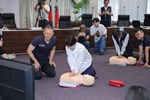 中市府首長主管齊上CPR+AED課程 全員挑戰急救認證