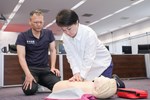 中市府首長主管齊上CPR+AED課程 全員挑戰急救認證