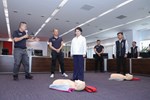 中市府首長主管齊上CPR+AED課程 全員挑戰急救認證