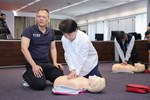 中市府首長主管齊上CPR+AED課程 全員挑戰急救認證