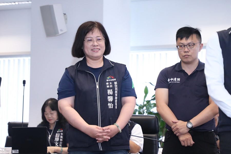 中市府首長主管齊上CPR+AED課程 全員挑戰急救認證