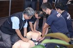 中市府首長主管齊上CPR+AED課程 全員挑戰急救認證
