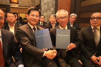 參訪嘉里大榮物流中心並簽訂合作備忘錄