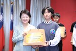 頒獎--2026Kidwind風力能源世界賽雙冠--高中組世界冠軍--台中高工--邱世安