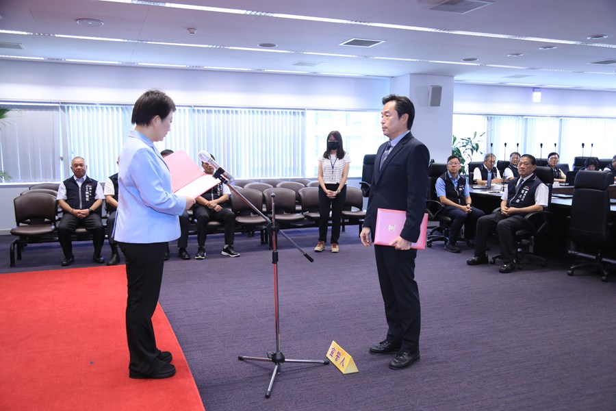 台中市政府政風處長邱滄霖布達
