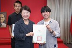 市長表揚榮獲教育部2026總統教育獎的優秀學生