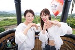 盧市長與啦啦隊女神李多慧一同搭乘體驗