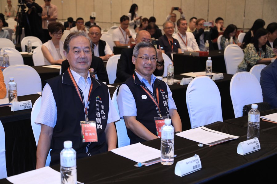 台中市不動產代銷經紀商業同業公會第九屆第一次會員代表大會暨第八、九屆理事長交接典禮--TSAI (9)