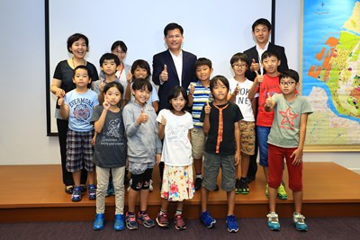 日僑學校校外教學團拜會市長