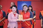 表揚115年度績優清潔隊員--新社區清潔隊員--鄧玉眉