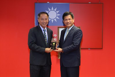 市政會議-頒獎1
