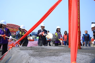 大甲區龍泉里里民活動中心興建工程動土典禮