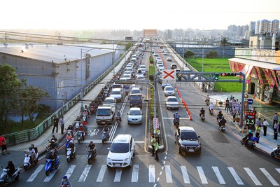 虹揚橋調撥車道視察