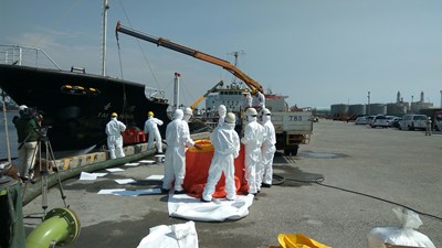預防海洋油汙染 中市舉辦緊急應變暨海上救難聯合演練