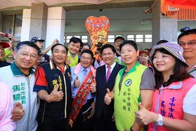 彰化媽祖搭火車赴台中參加百年會 林市長迎駕