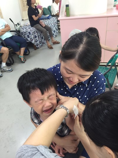 正值日本腦炎流行季 中市衛生局籲民眾做好防蚊措施及接種疫苗
