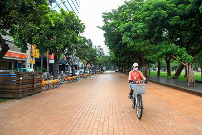 「台中之心」人本通行改善工程啟動 林市長：讓自行車文化成為市民生活態度