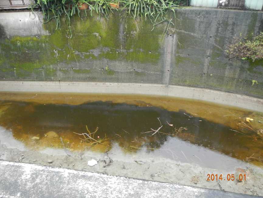 北屯區苧園坑溪河床掏空 水利局派工修補完成