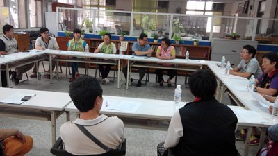 南區第三市場周邊攤販違規佔用道路 協調會達共識