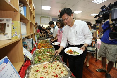 中市營養午餐使用非基改大豆、在地蔬菜 林市長盼成為農業示範區