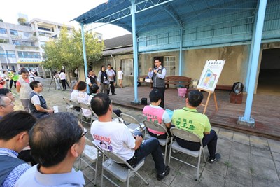 視察大里菸葉場、太平買菸場 林市長全力解決閒置空間