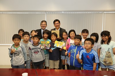 日僑學校到市府戶外教學 小學生與林市長聊台中大小事