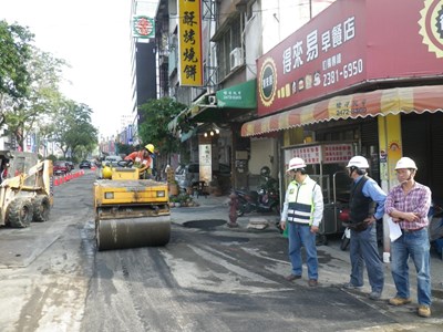 道路解除停工 五權西路完成路口老舊管線汰換