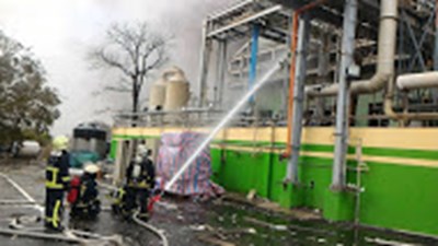 大肚區興農化工廠火災 消防局積極搶救 已救出失蹤2名員工