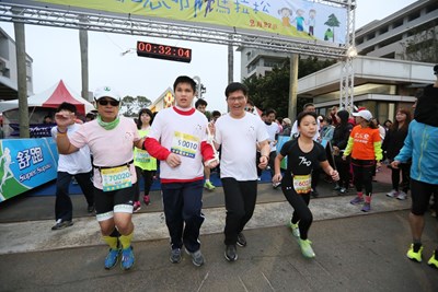 迎光惠明馬拉松三千多人響應公益 林市長籲以具體行動關懷社會